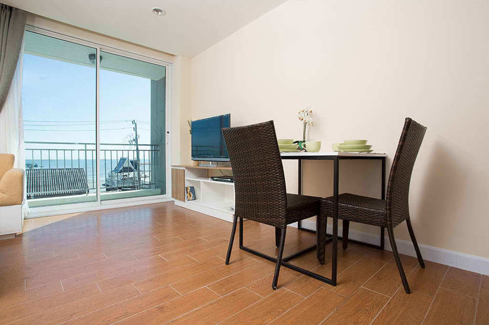Bbg Seaside Luxurious Service Apartment Bangsaen Exteriér fotografie