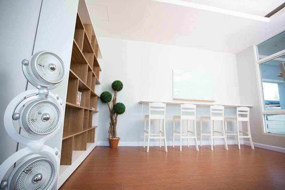 Bbg Seaside Luxurious Service Apartment Bangsaen Exteriér fotografie